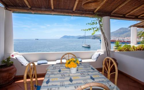 Spacious Apartment with Sea View in Lipari