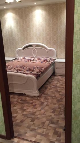 Apartment on Komsomolskaya 12/2