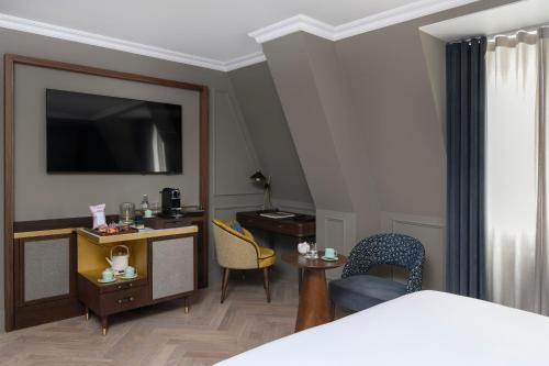 1 queen bed
