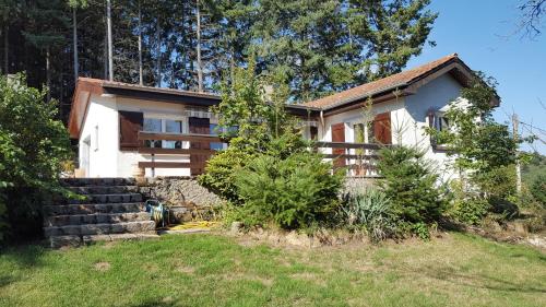 La Villa du Chatelard gîte à louer Ambierle