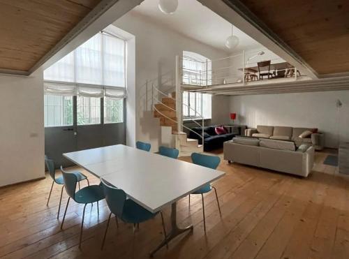 Huge duplex 3BDR