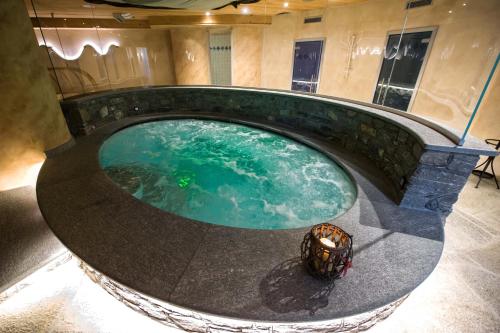 Hotel Jolanda Sport 4