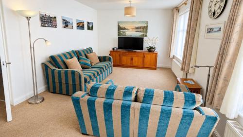 Bayards - Pet Friendly, Central Dartmouth 4