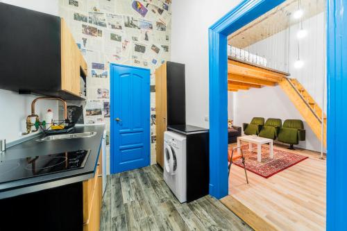 Kazinczy At Szimpla Apartment - image 5