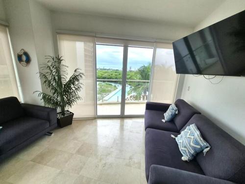 Marina Platino Plus Black Luxury #4 Luxury