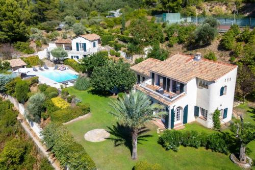 La Ventilière - Maison provençale avec piscine chauffée, court de tennis et vue panoramique pour 12 personnes - Location, gîte - Le Beausset