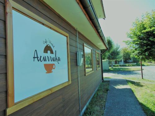 Cafe & Hostal Acurruka