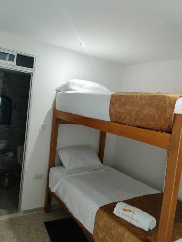 1 double bed, 1 bunk bed