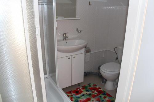Hotel Rosstan - image 3