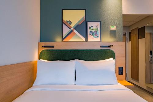 1 queen bed