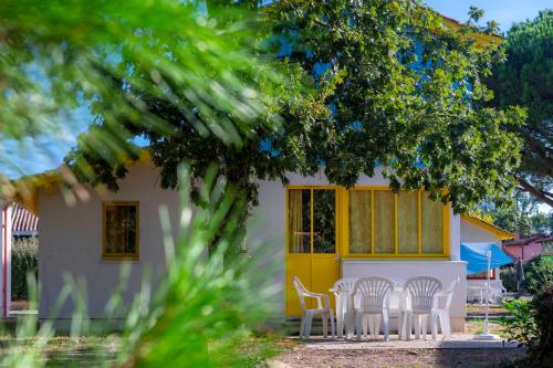2 bedrooms, 3 beds