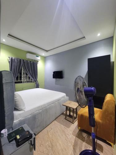 1 twin bed