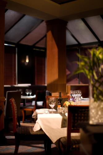 Executive Hotel Vancouver Airport in Richmond, Canada