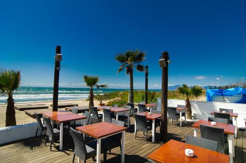 Villa - Beach Front image 10