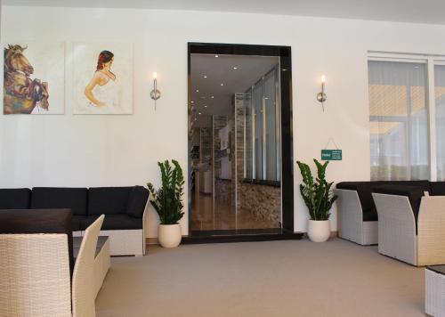 Hotel Luna Garni - image 4