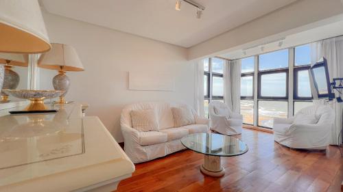 Depto con vista al mar en La Perla y cochera