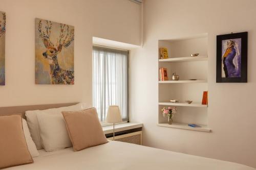 Casa Trevi 2 by Hili