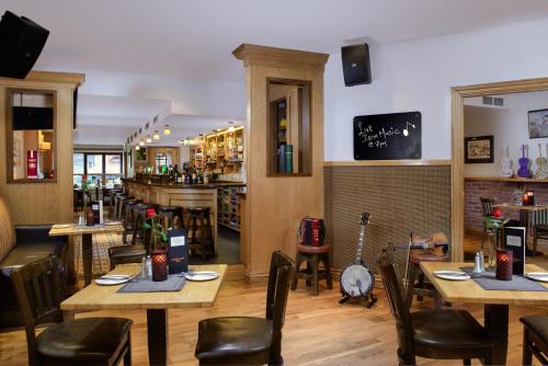 בר/טרקלין, Coachmans Townhouse Hotel in קנמרה