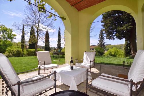 4 bedrooms, 4 beds