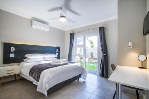 2 bedrooms, 4 beds