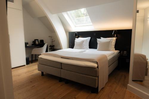1 queen bed