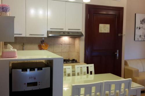 2 BR at Apartemen Grand Setiabudi