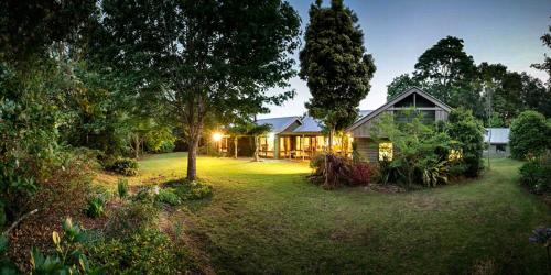 Mt Glorious Getaways Cottages