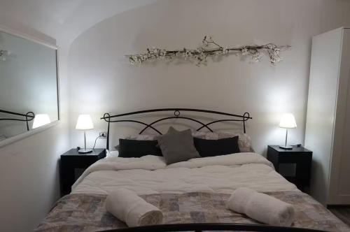 Cozy Rome B&B near the Colosseum and city center
