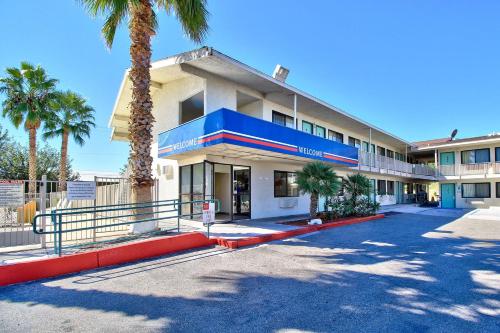 Photo - Motel 6-Nogales, AZ - Mariposa Road