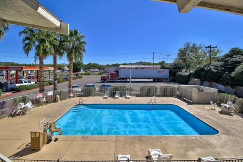 Motel 6-Nogales, AZ - Mariposa Road