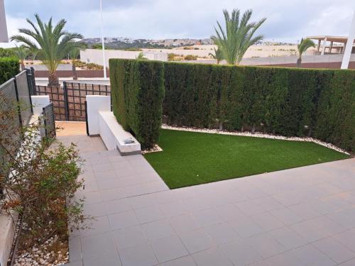 2 bedrooms, 4 beds
