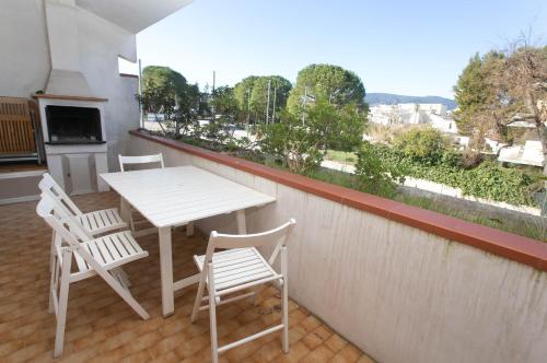 M025 - Marcelli, trilocale con terrazzo a 100m dal mare