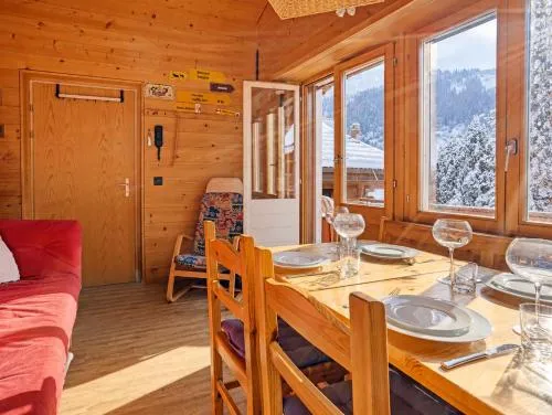 Cozy Chalet Apartment in the Heart of Lenk in Lenk im Simmental, Schweiz