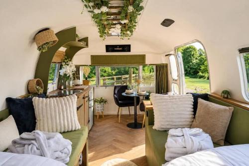 Waterside Retreat - Canal Walks Pubs