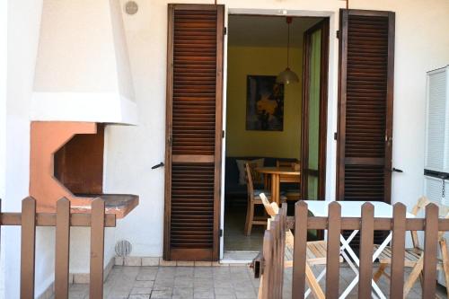 M421 - Marcelli, bilocale con patio a 100mt dal mare