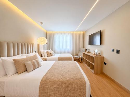 2 double beds