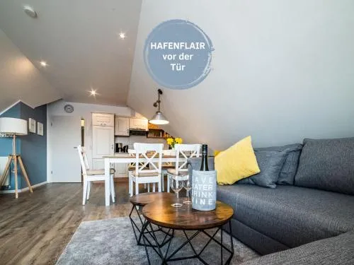 Lotsenbude Fehmarn, ruhige Lage, Balkon mit Abendsonne, für Familien & Paare, Hafen & Restaurants 5 Min zu Fuß in Burg auf Fehmarn, Deutschland