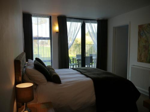 Portreeves in อรุนเดล