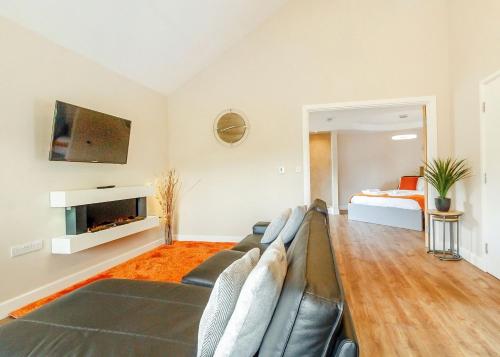 Oakwood Lodges 5