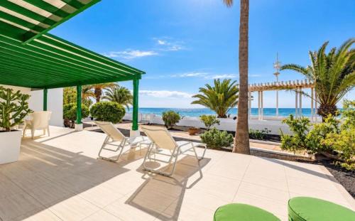 Luxury Villa Sea Front -La Orilla