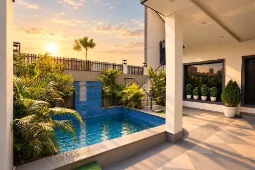 Nawanshahr Retreat-1BHK with Private Pool by 8MH