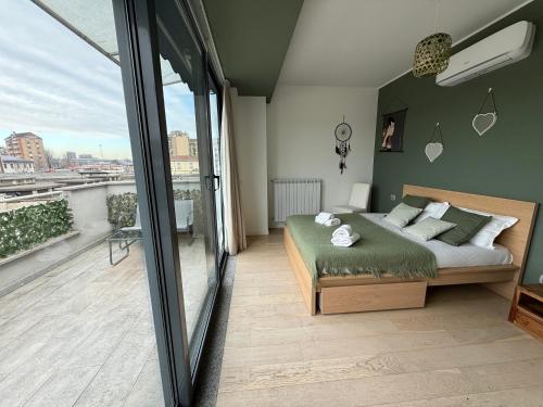 Milano Loft - Ampio Terrazzo e Parcheggio Privato Gratuito