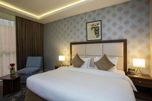 The Town Hotel Doha Room Type - Deluxe King Room