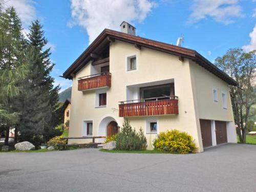 Sur Ovas 8 in 拉蓬夏木塞埃斯