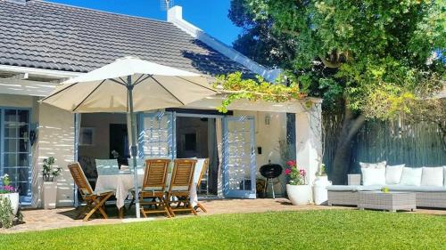 hout bay beach cottage