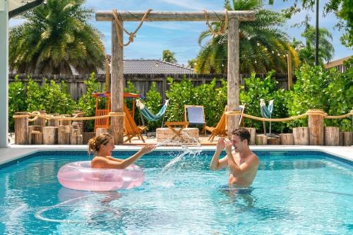 Prime Spot - Minutes Hard Rock Stadium, Pool, BBQ, Mini Golf L63
