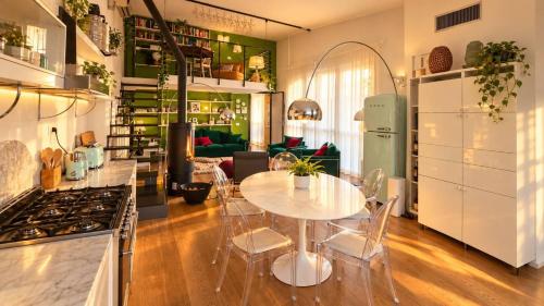 Bocconi Skyline Golden Loft Design Penthouse