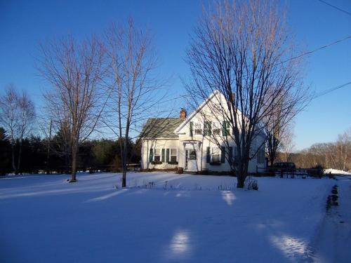Exterior view, Clary Lake Bed and Breakfast in Jefferson (ME)