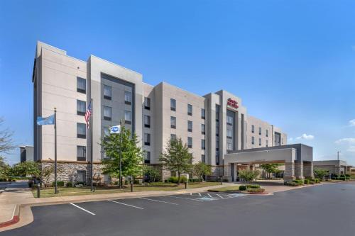 Hampton Inn and Suites Tulsa/Catoosa