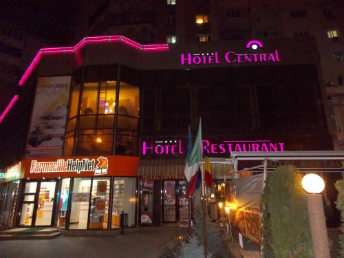 . Hotel Central